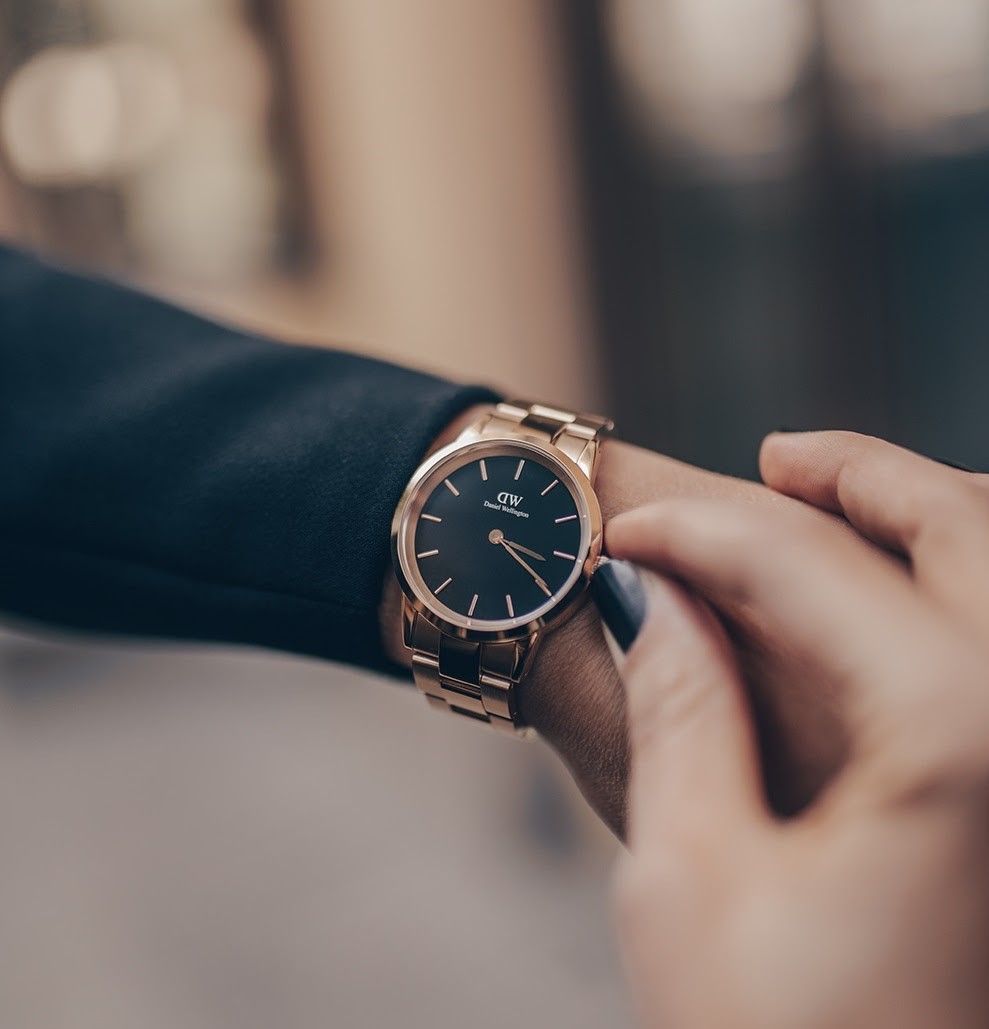 Đồng hồ DW nam dây thép Biểu tượng của phong cách tối giản 12 Đồng hồ DW nam dây thép Biểu tượng của phong cách tối giản