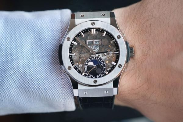 Bán đồng hồ Hublot chính hãng cũ 14 Bán đồng hồ Hublot chính hãng cũ