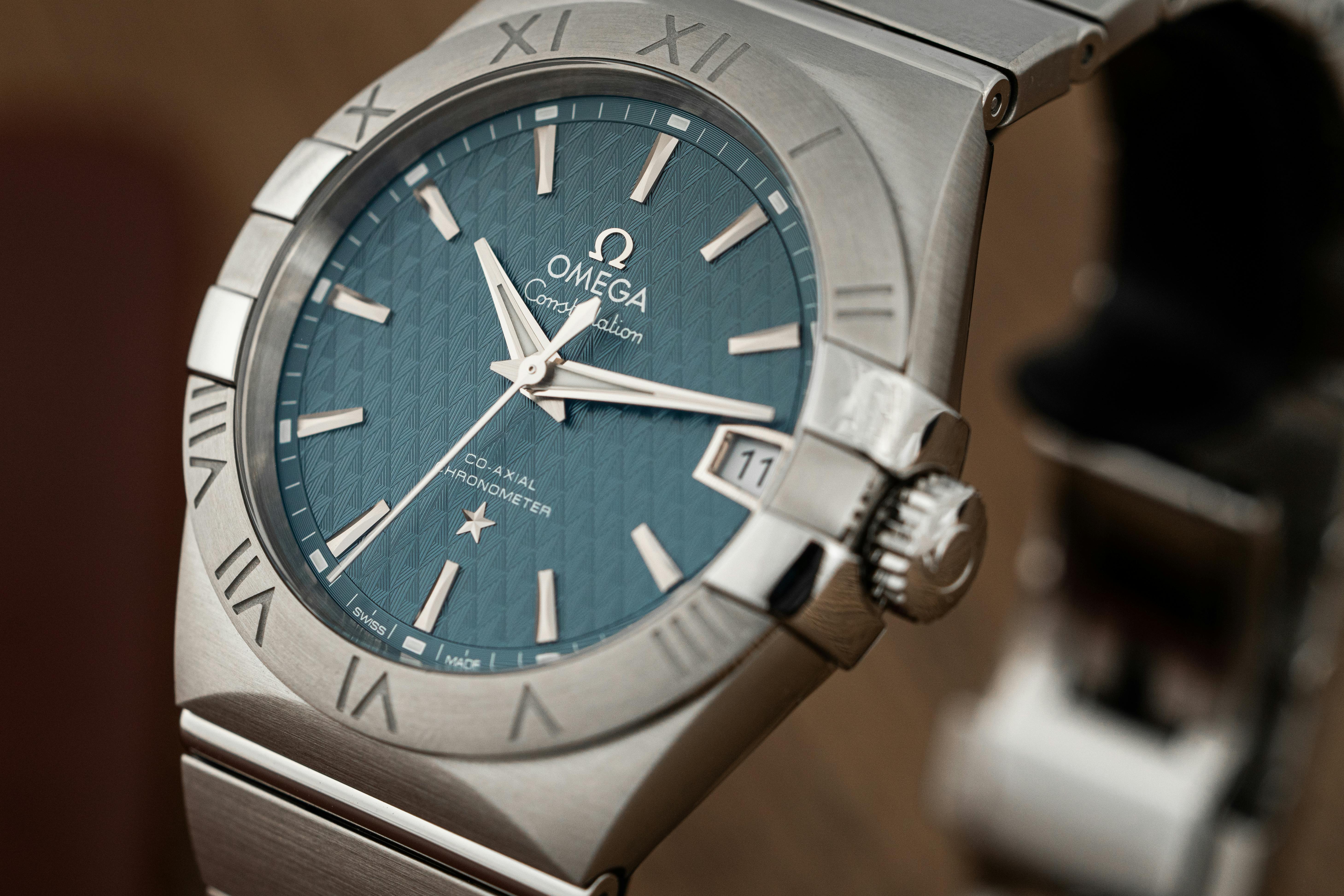 Sửa chữa đồng hồ Omega: Tất cả những gì bạn cần biết 16 Sửa chữa đồng hồ Omega Tất cả những gì bạn cần biết