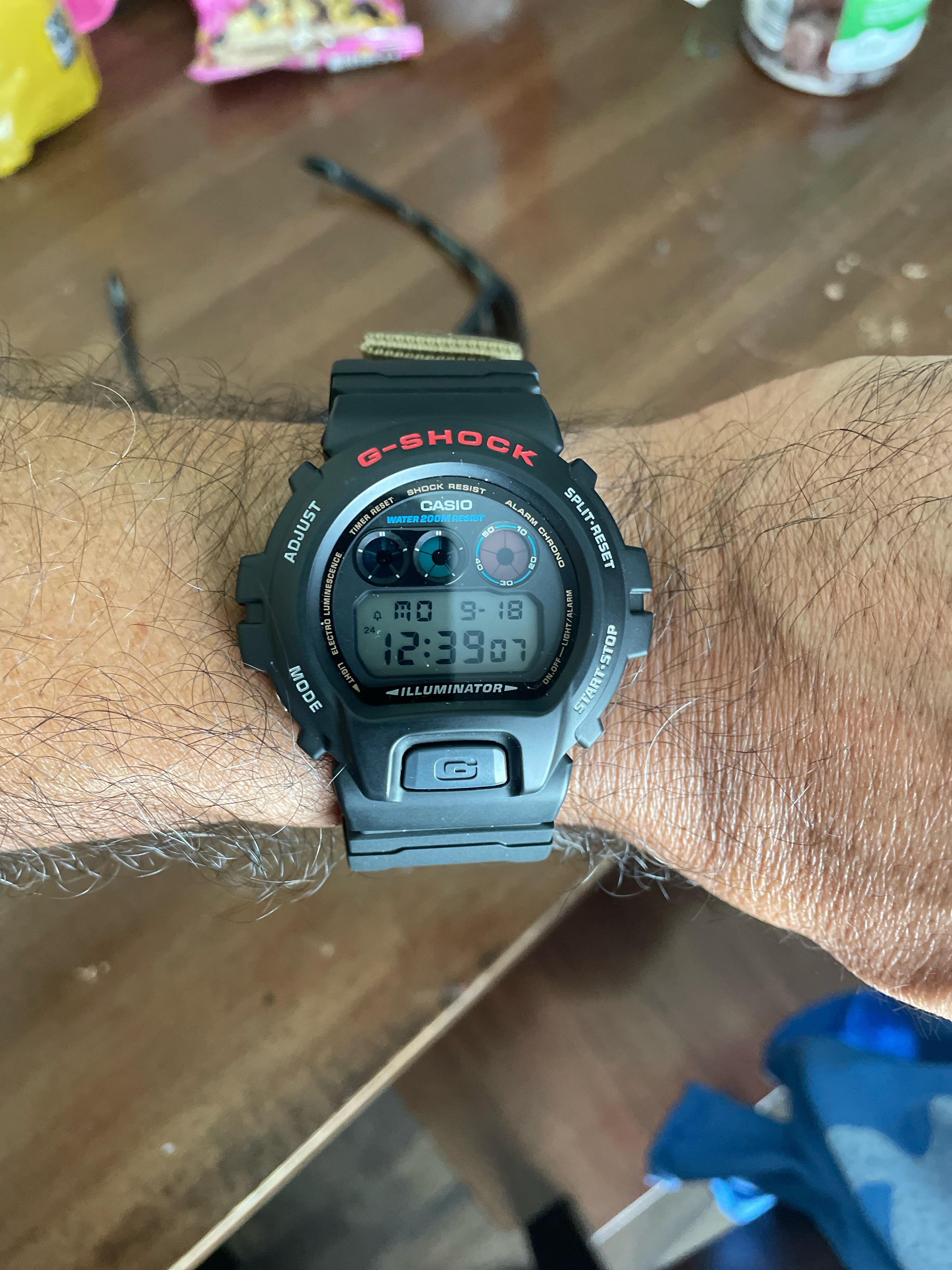 Đồng hồ G-Shock DW-6900 1VDR 13 Đồng hồ G-Shock DW-6900 1VDR