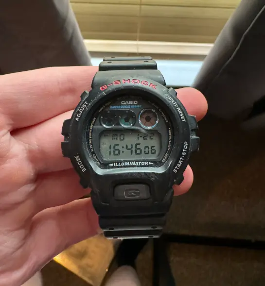 Đồng hồ G-Shock DW-6900 1VDR 11 Đồng hồ G-Shock DW-6900 1VDR