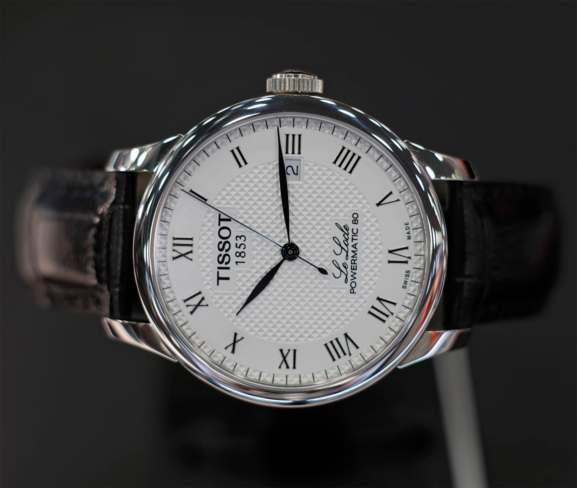 Tissot Le Locle Powermatic 80 Chiếc đồng hồ kinh điển vượt thời gian 16 Tissot Le Locle Powermatic 80 Chiếc đồng hồ kinh điển vượt thời gian