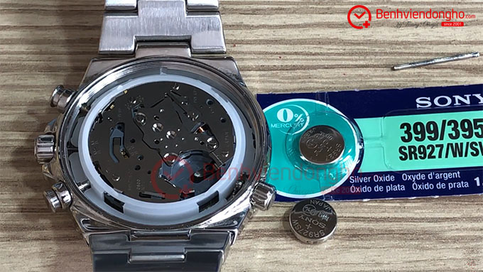 Giá thay pin đồng hồ: Tìm hiểu về giá cả và nơi thay pin đồng hồ chính hãng 9 Giá thay pin đồng hồ Tìm hiểu về giá cả và nơi thay pin đồng hồ chính hãng