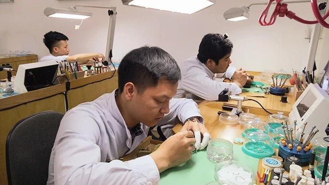 Danh sách thợ sửa đồng hồ uy tín ở Hà Nội 11 Danh sách thợ sửa đồng hồ uy tín ở Hà Nội