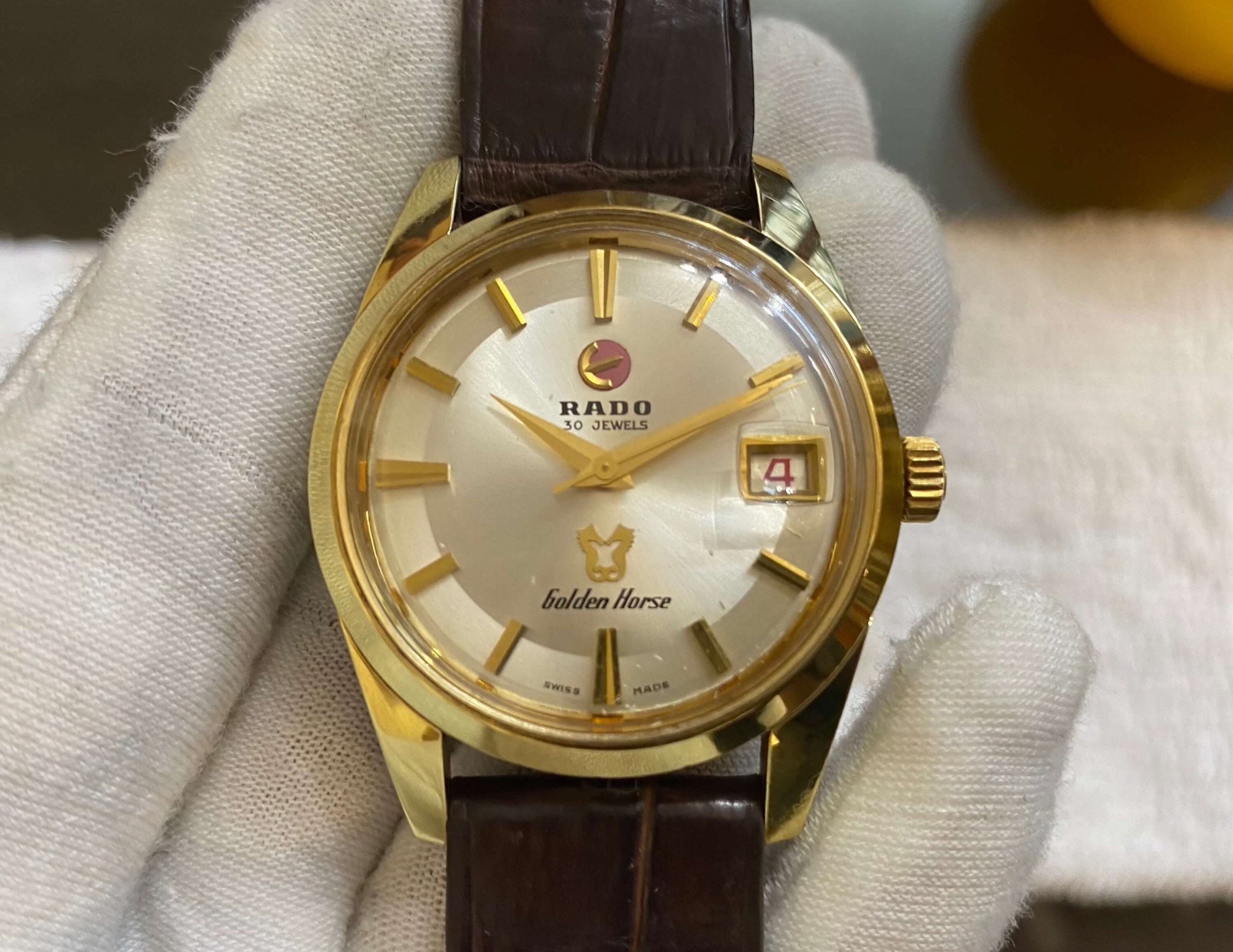 Giá Đồng Hồ Rado bao nhiêu? khám phá vẻ đẹp của chiếc đồng hồ Rado 7 Khám Phá Thế Giới Đồng Hồ Rado – Vẻ Đẹp Vượt Thời Gian