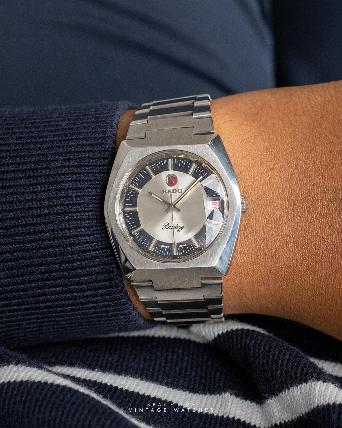 Giá Đồng Hồ Rado bao nhiêu? khám phá vẻ đẹp của chiếc đồng hồ Rado 9 Khám Phá Thế Giới Đồng Hồ Rado – Vẻ Đẹp Vượt Thời Gian
