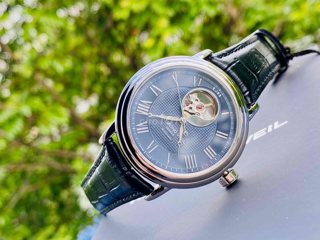 Địa chỉ bán đồng hồ Raymond Weil cũ 14 Địa chỉ bán đồng hồ Raymond Weil cũ