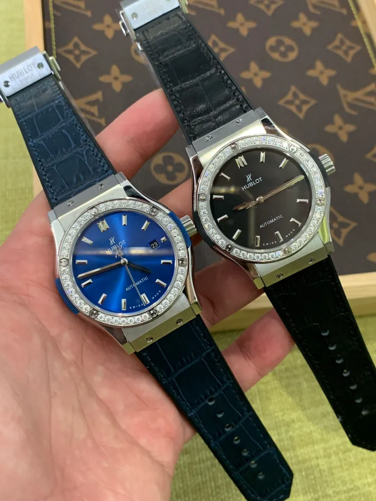 Giá Đồng Hồ Hublot Chính Hãng Hướng Dẫn Chi Tiết Và Bảng Giá Cập Nhật 18 Giá Đồng Hồ Hublot Chính Hãng Hướng Dẫn Chi Tiết Và Bảng Giá Cập Nhật