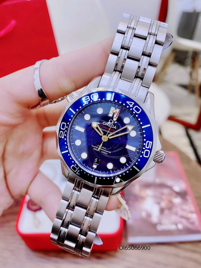 Giá đồng hồ Omega Seamaster: Tìm hiểu chi tiết về dòng sản phẩm huyền thoại 7 Giá đồng hồ Omega Seamaster Tìm hiểu chi tiết về dòng sản phẩm huyền thoại