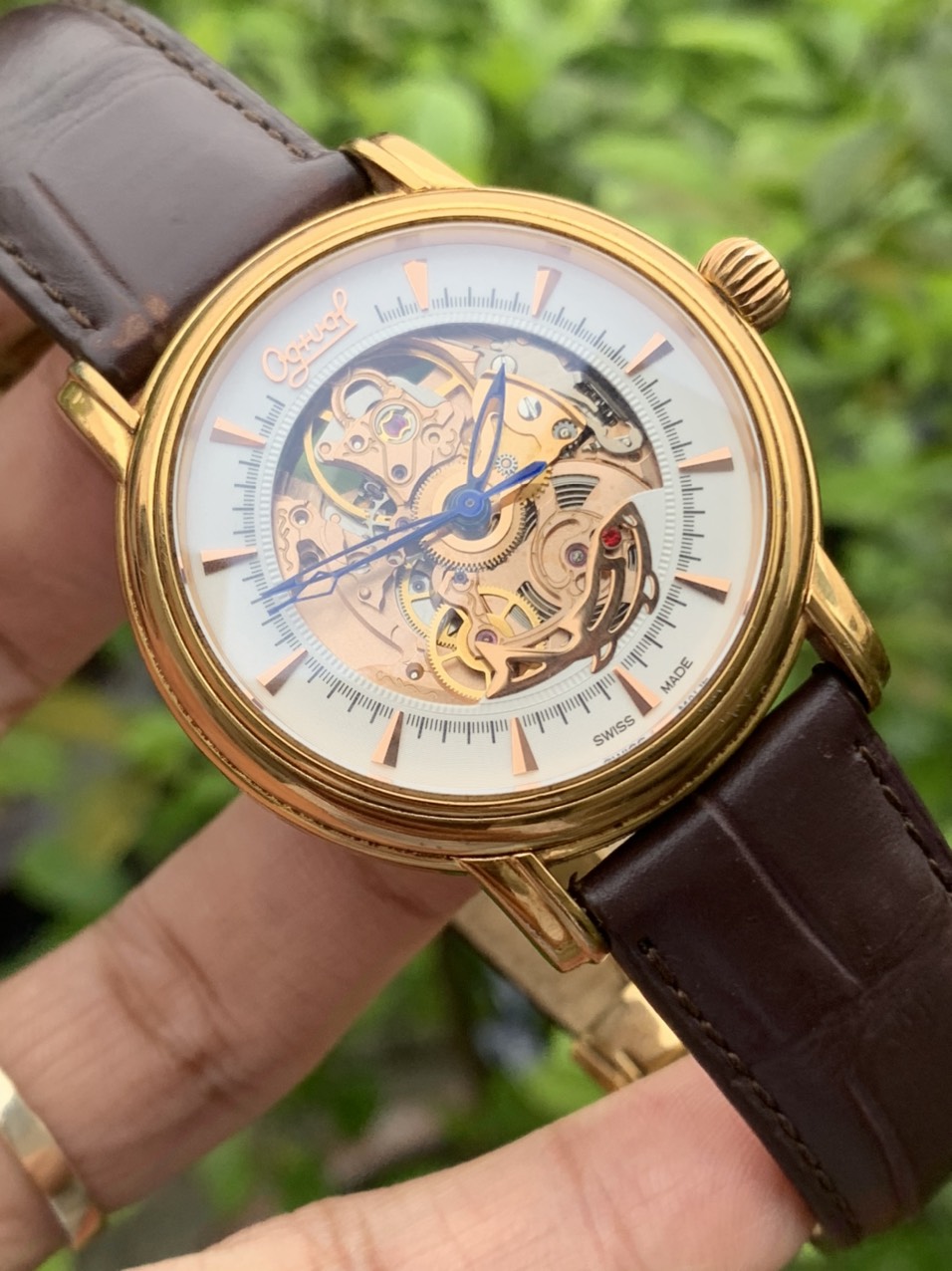 Thiết kế và tính năng của đồng hồ Ogival cá nhảy 10 Thiết kế và tính năng của đồng hồ Ogival cá nhảy