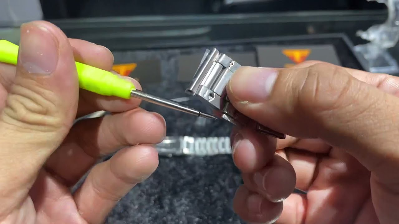 Cắt Mắt Đồng Hồ tại Hà Nội: Địa Chỉ Tin Cậy 12 Cắt Mắt Đồng Hồ tại Hà Nội: Địa Chỉ Tin Cậy