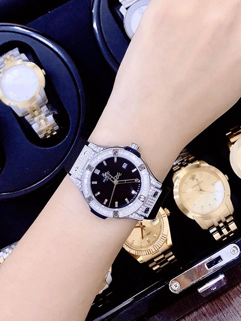 Đồng hồ hublot geneve nữ giá bao nhiêu 11 Đồng hồ hublot geneve nữ giá bao nhiêu