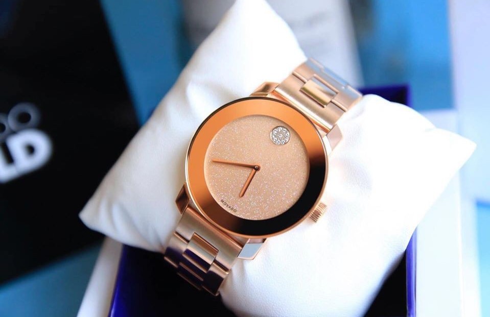 Cách kiểm tra đồng hồ Movado chính hãng 12 Cách kiểm tra đồng hồ Movado chính hãng