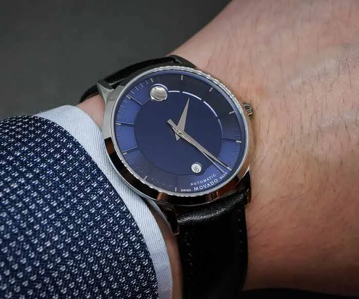 Cách kiểm tra đồng hồ Movado chính hãng 9 Cách kiểm tra đồng hồ Movado chính hãng