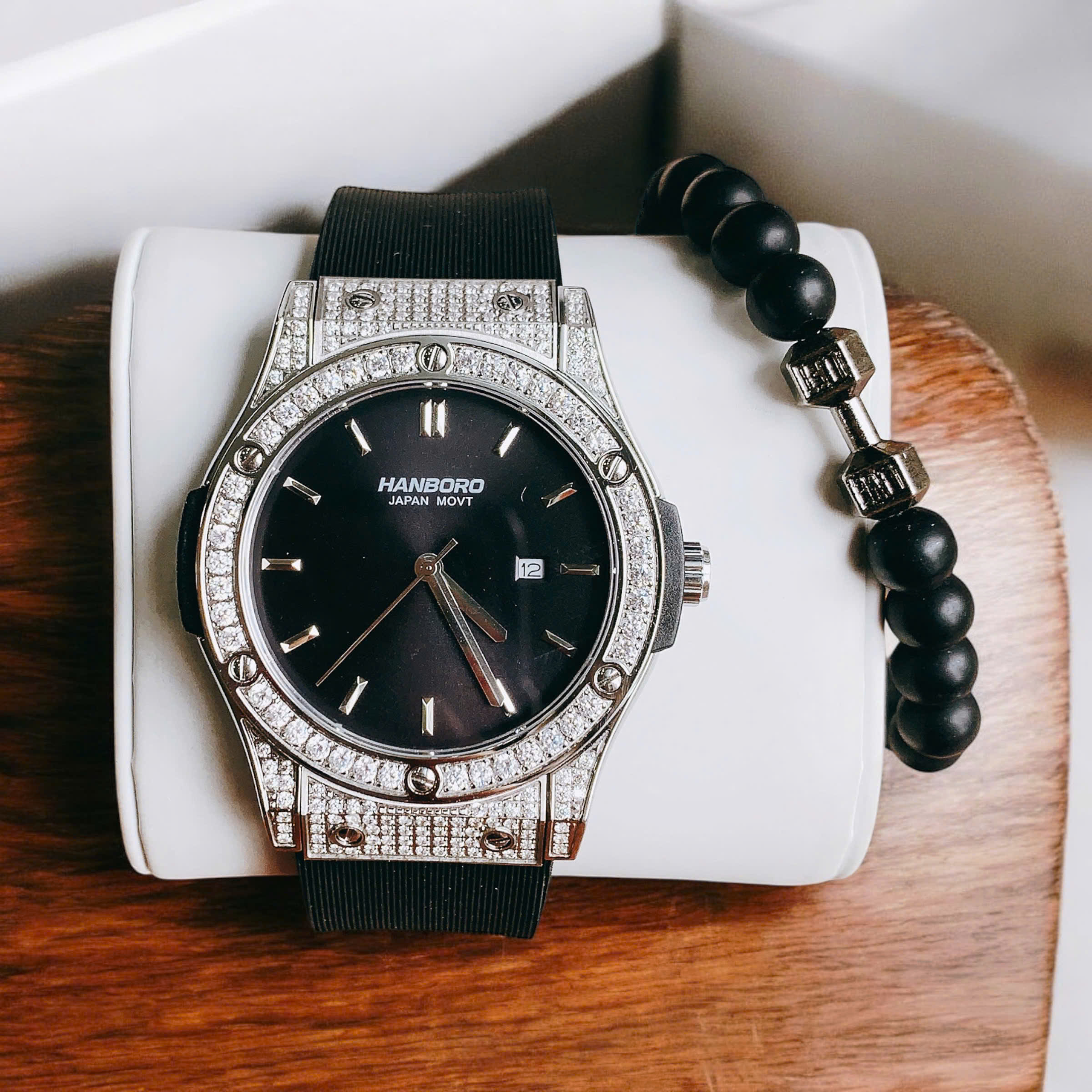 Khám phá Đẳng Cấp Đỉnh Cao Với Đồng Hồ Hublot Nam Chính Hãng – Tinh Hoa Trong Thời Trang Nam